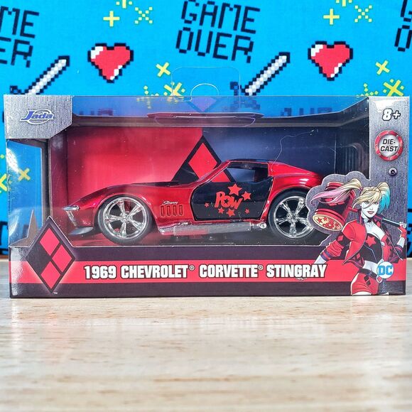 Jada DC Universe Harley Quinn 1969 Chevrolet Corvette Stingray 1:32 Collectible - Picture 11 of 11